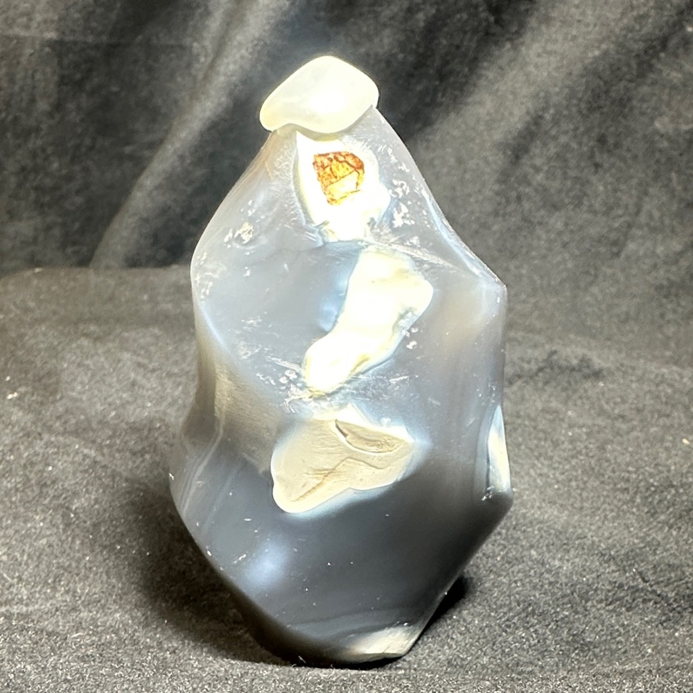 Here’s a cute little mini orca agate flame
